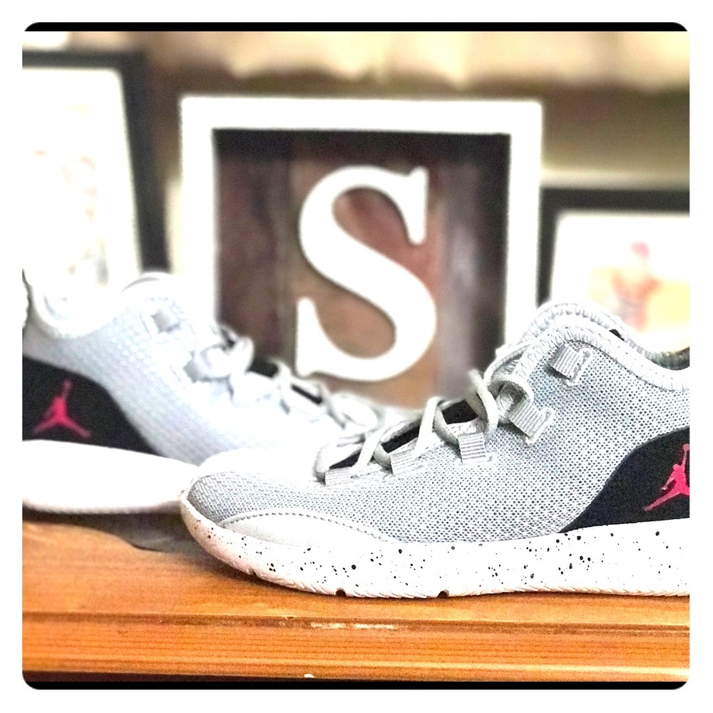 Jordan girl toddler shoes
